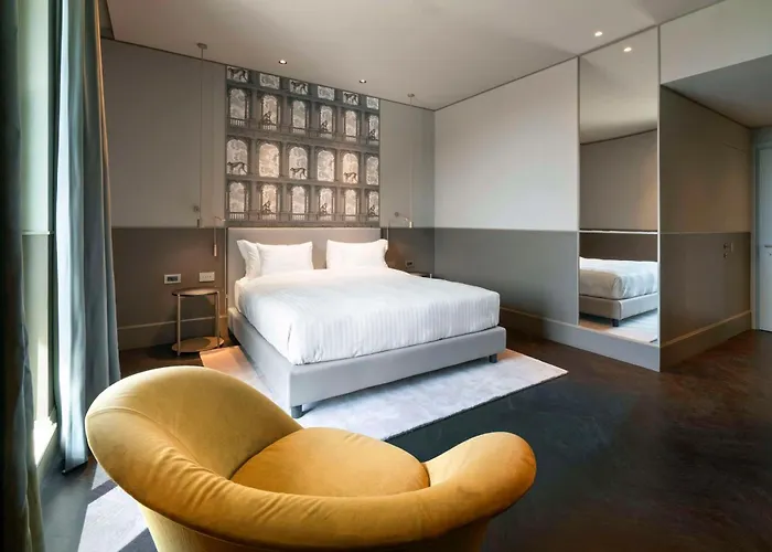Отель Radisson Collection Hotel, Antica Рим