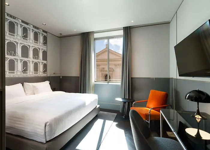 Radisson Collection Hotel, Antica Hotel Rome