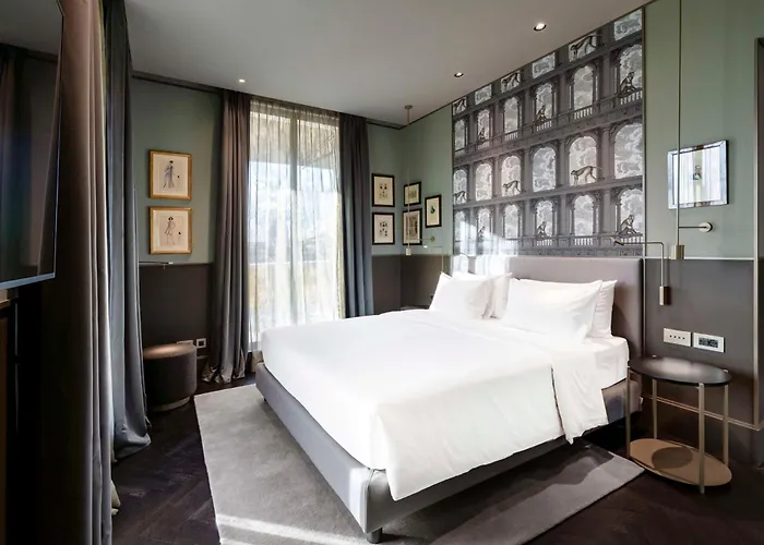 Radisson Collection Hotel, Antica Hotel