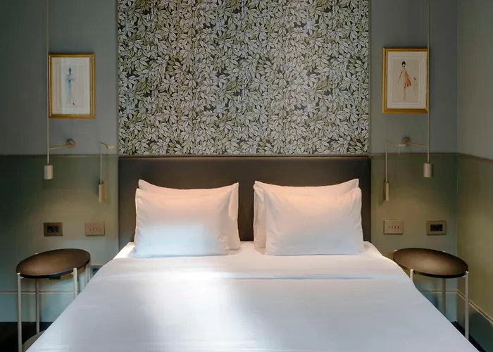 Radisson Collection Hotel, Antica 5* Rome