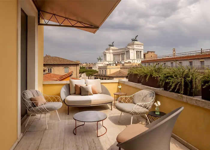 Radisson Collection Hotel, Antica
